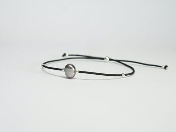 Bracelet Mona argent sur fil élastique et perle d'eau grise 3