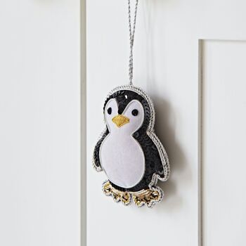 Décoration de Noël pingouin en perles 7