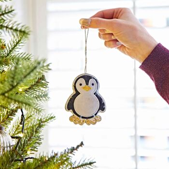 Décoration de Noël pingouin en perles 9