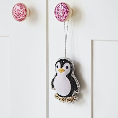 Decorazione natalizia pinguino con perline