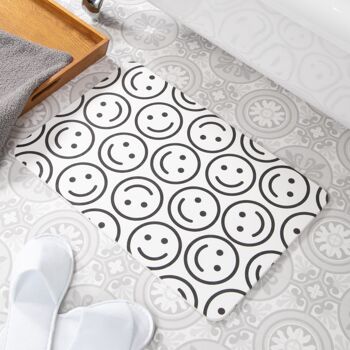 Tapis de bain antidérapant en pierre blanche à motif sourire 1