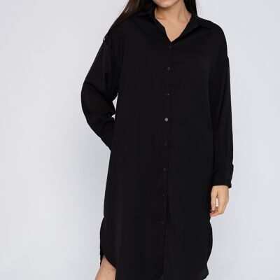 Mid-length shirt with side slits