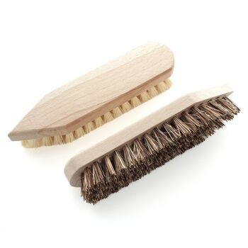 Brosse de ménage pointue en bois 3