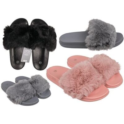 women's slippers, pom poms,