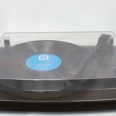 Turntable Gpo Piccadilly Black White