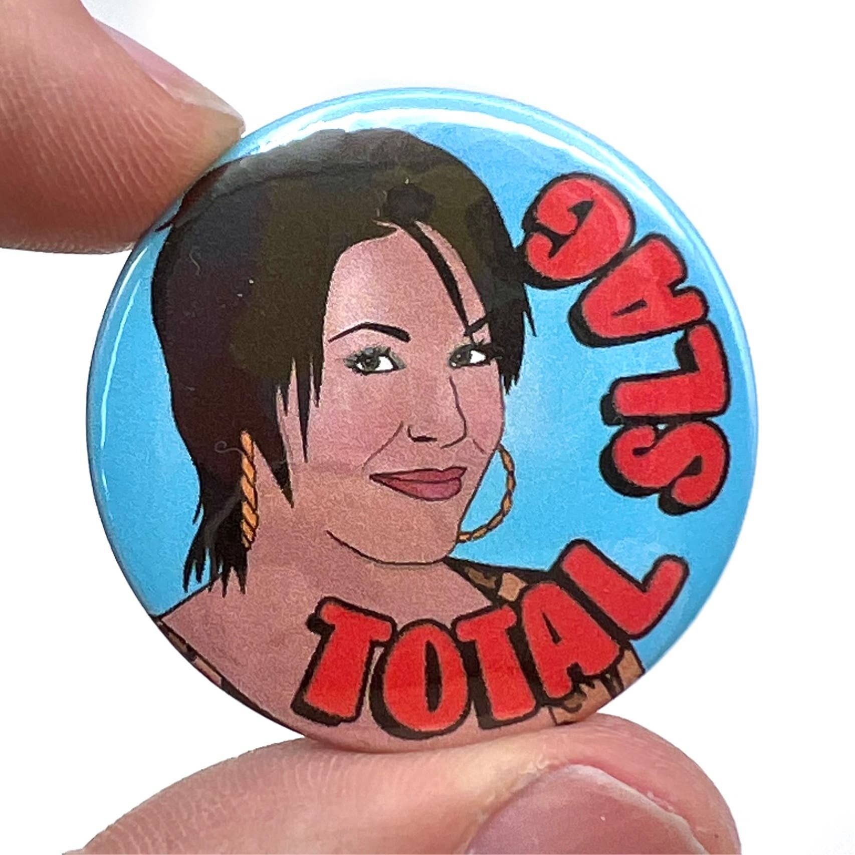 Insignia de pin de botón inspirada en Kat Slater Eastenders (copia)