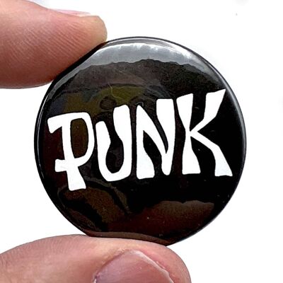 Spilla con bottone ispirato al punk rock