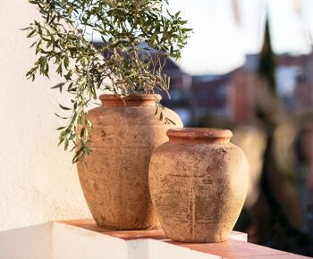 Vase de sol en ciment marron 37,5 cm 2