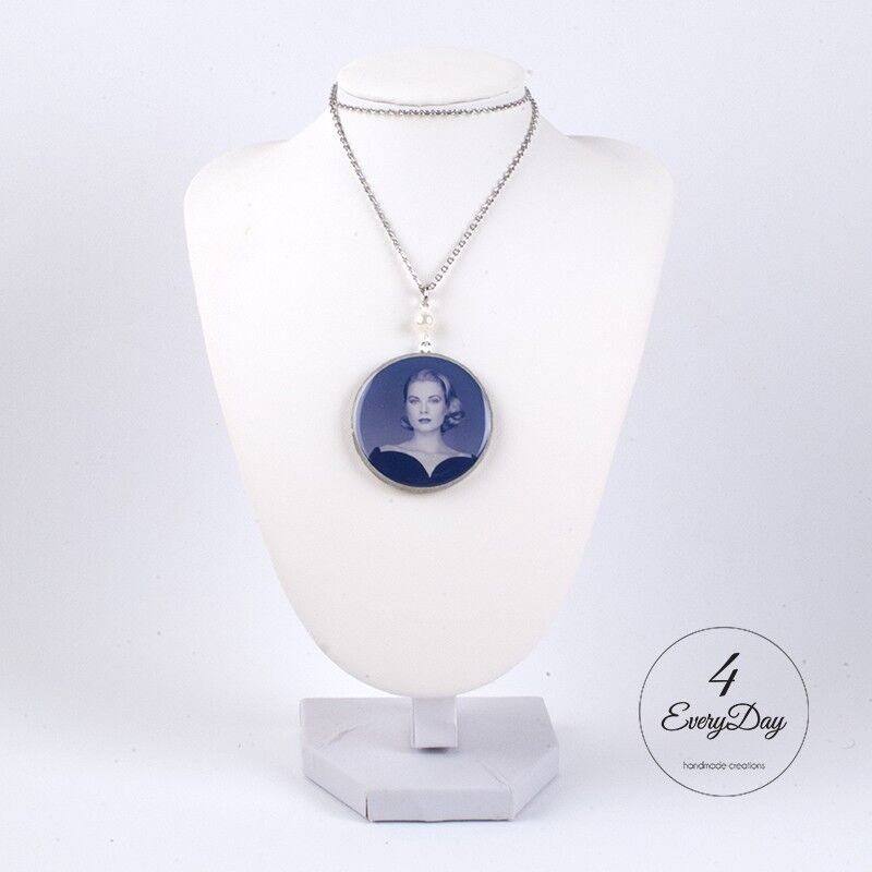 Medaillon: Grace Kelly