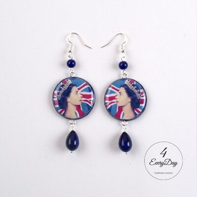 Earrings : Queen Elizabeth ||