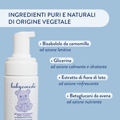 SOFT AND ENVELOPING CLEANSING MOUSSE for baby's bath. With Lotus Flower extracts, pure and natural ingredients of plant origin. Dermatologically tested, for sensitive skin. Made in Italy.