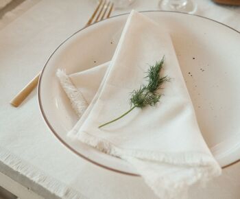 Lot de 2 serviettes de table en lin blanc à franges 3