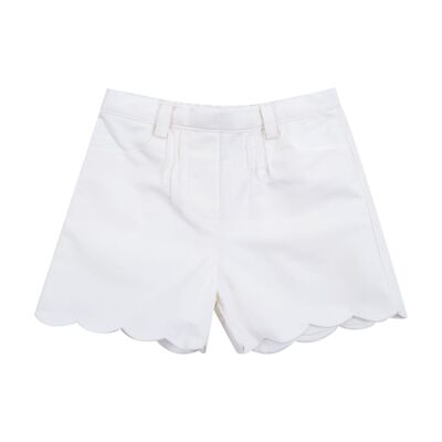 Pantalón corto festoneado de lino blanco