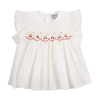 Blouse smockée blanche avec broderies cerises 6