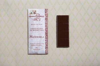 Chocolat Modica IGP aux amandes 1