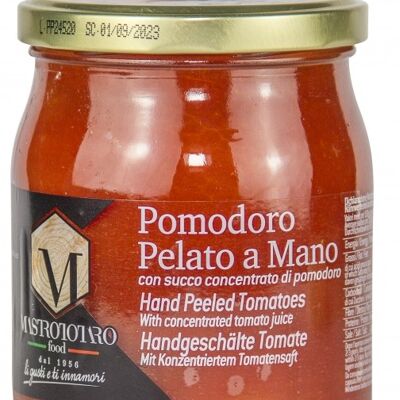 Handgeschälte Tomate