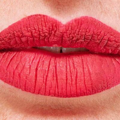 Plumping Lipsticks - Metal Lip Booster - Deal with the Devil