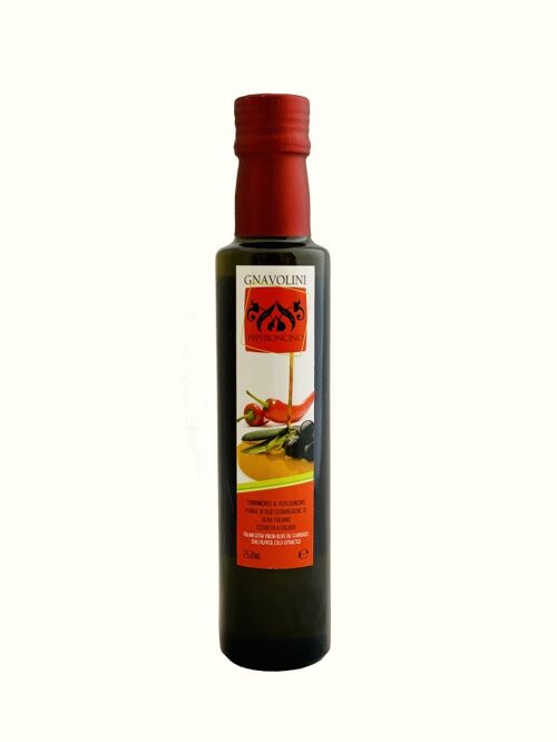Condimenti aromatizzato al PEPERONCINO a base di olio extravergine di oliva 100 % italiano estratto a freddo.