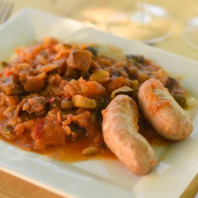 Salchicha de Toulouse frita con verduras de verano tarro 765g