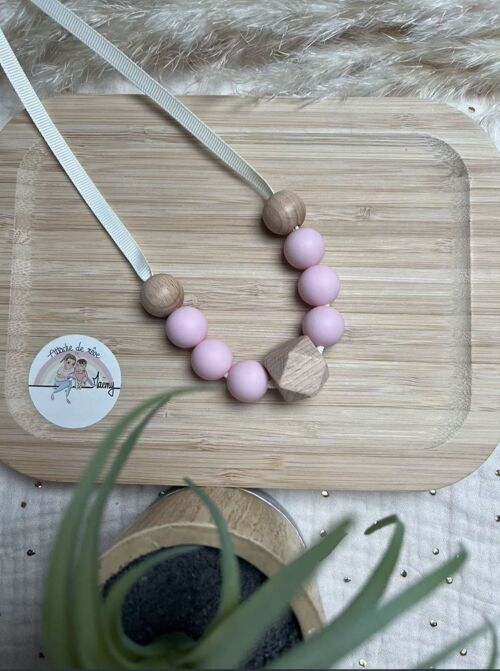 Collier d'allaitement rose pastel