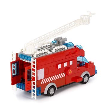 Camion de pompiers avec lumières et effets sonores. Pour construire, 60 pièces. Mode de fonctionnement automatique à 360°. DMAH0099C50 2