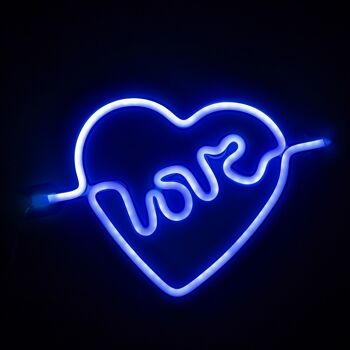 Pendentif bleu fluo avec motif Love Heart. DMAN0111C30V10 1