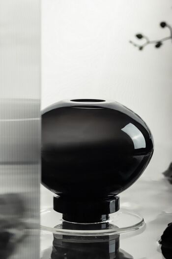 Vase forme boule au design innovant, verre noir, RUD00ZW 1