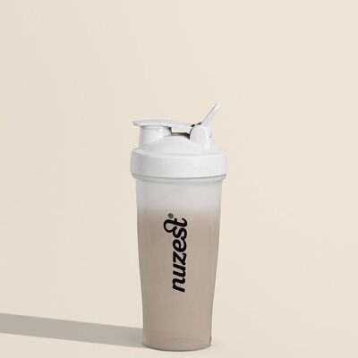 Nuzest BlenderBottle 820ml White/White