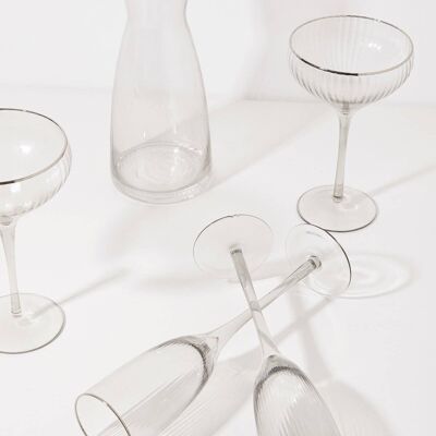 Set de 4 Copas de Vino Gris Plomo con filo plata · Deco ·