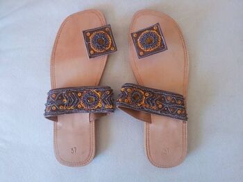 Sandales d'été avec semelle en cuir. 4