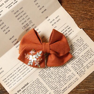 DAYLILY hair clip