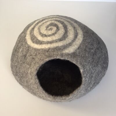 Capullo, cesta para gato o perro pequeño, lana afieltrada, diseño en espiral