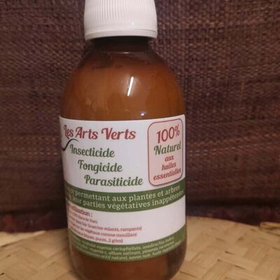 NATURAL INSECTICIDE/FUNGICIDE WITH ESSENTIAL OILS