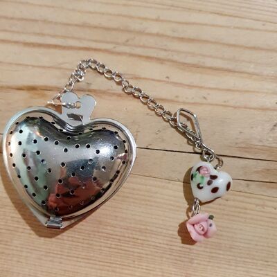 tea infuser with glass bead and rose