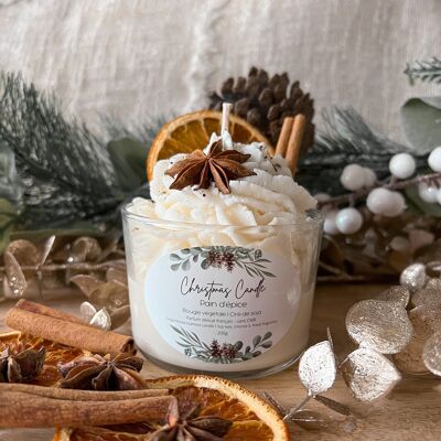 Gingerbread scented chantilly candle