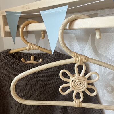 Mini hangers for children