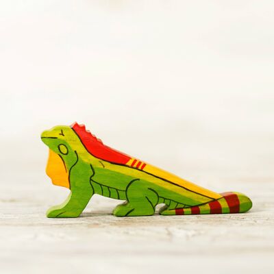 Wooden Iguana toy Rainforest animals Reptile figure Amazonia