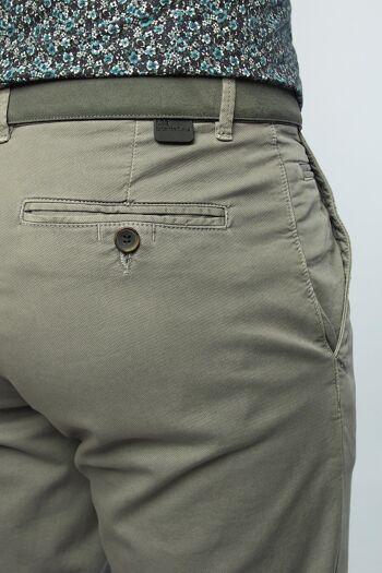 Pantalon chino stretch en tissu microstructure vert aqua. 28