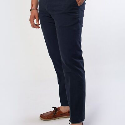 Stretch chino trousers with marine micro-pattern fabric.
