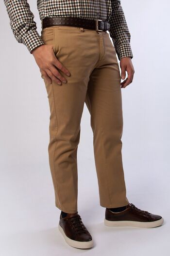 Pantalon chino hiver stretch en gabardine marron clair 3