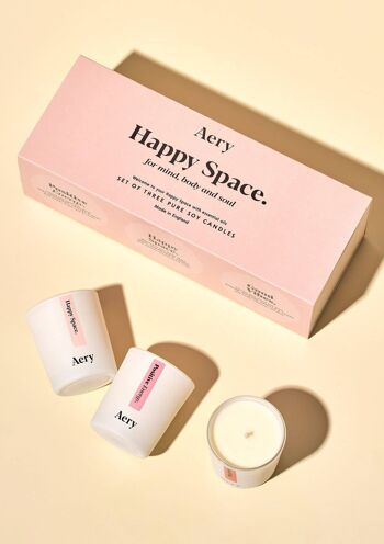 Ensemble cadeau d'aromathérapie Happy Space de trois bougies votives 1