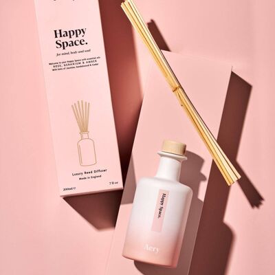 Happy Space Reed Diffuser - Rose Geranium and Amber