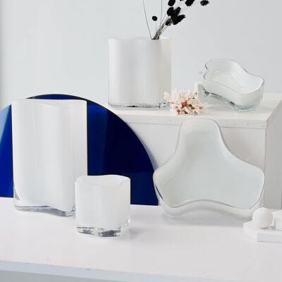 Hohe Vase in modernem Design, inspiriert von CORAL + Aalto, COR30 GRay, WHite, AMber oder CLear