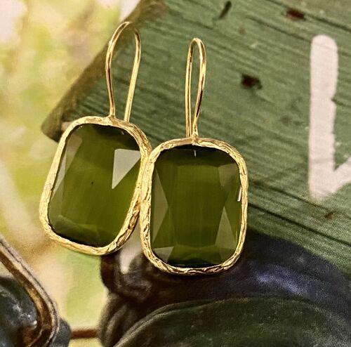 Earrings dark green cateye stone square