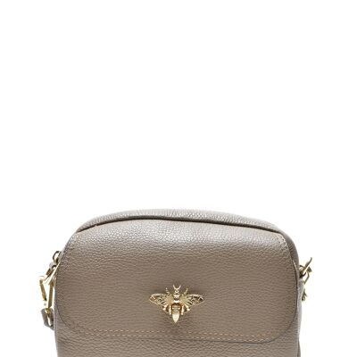 AW22 RC 1824_FANGO_Crossbody Bag