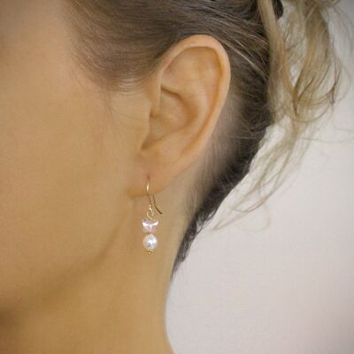 Boucles d'oreilles blanches avec perles Swarovski et papillons