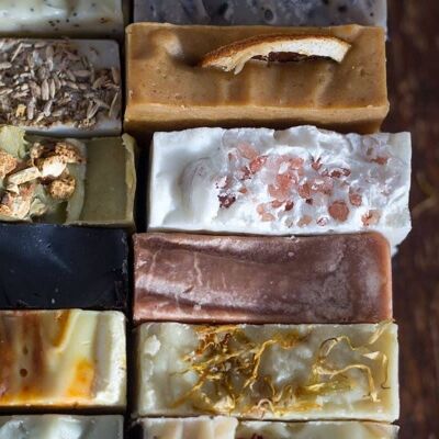 Mixed Box of 100 Handmade Soaps - Small Bars (40g)