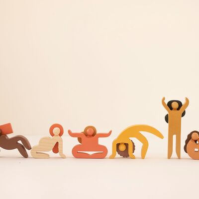 Sobre las mujeres. Juego de equilibrio. Colección de 6 Muñecos de Madera.