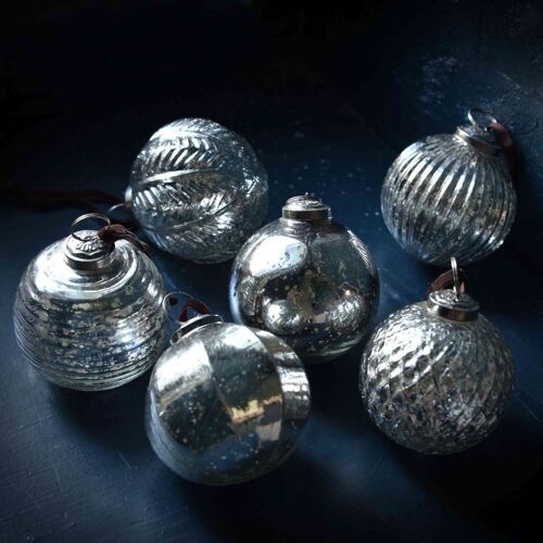Set de 6 boules de Noël en verre mercurisé lien velours