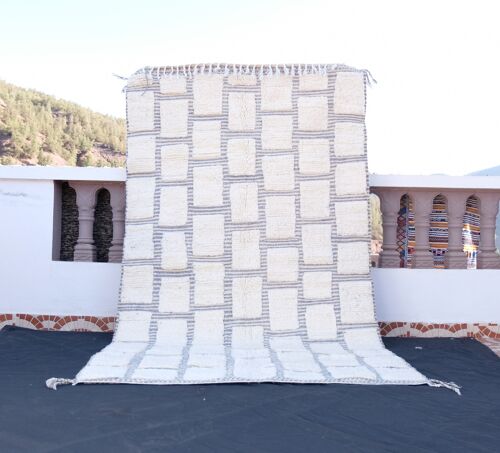 MOROCCAN RUG -  Moroccan Woolen carpet